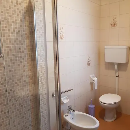 Casa Adua Apartman Brenzone sul Garda